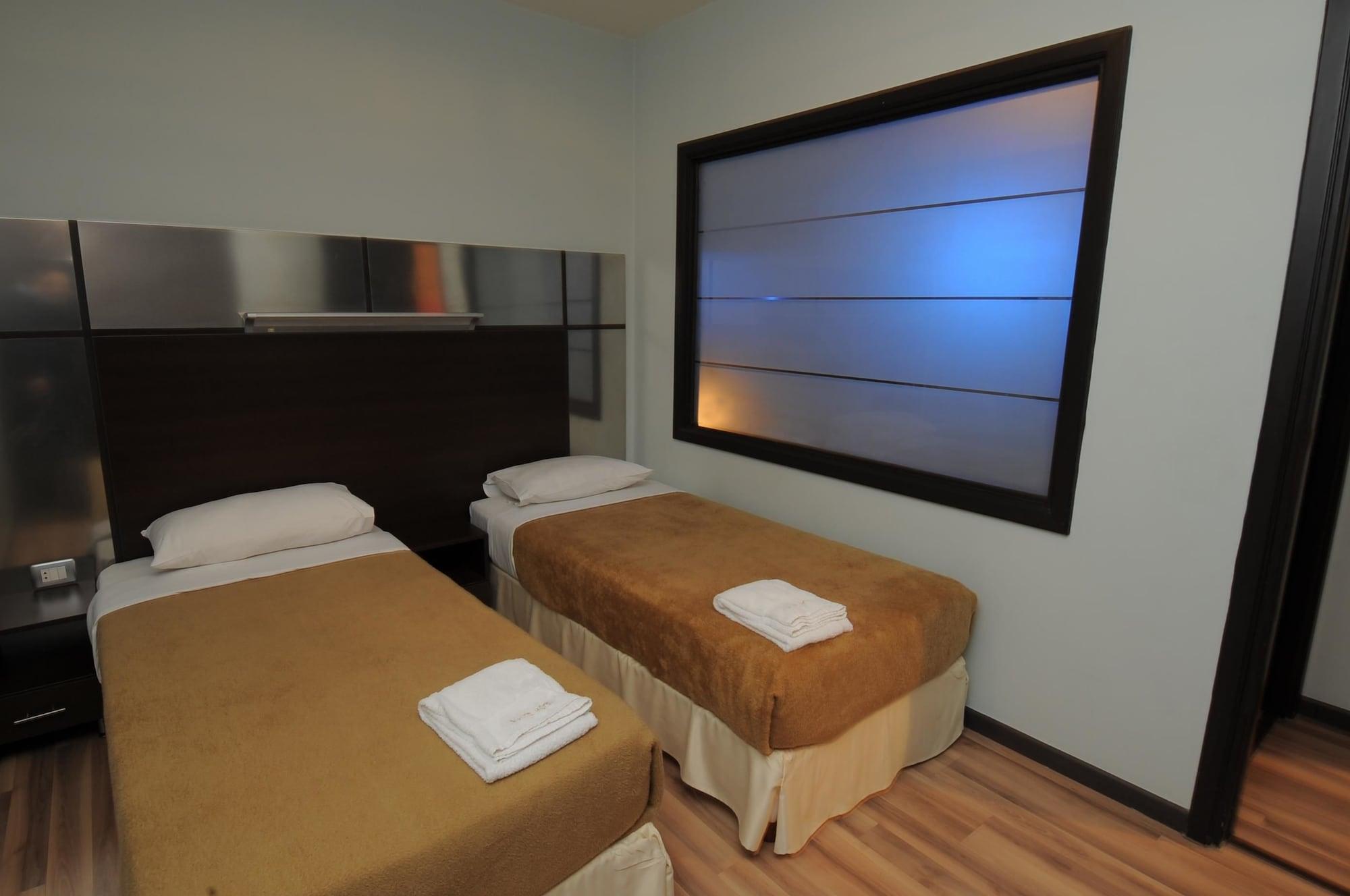 Suite Hotel Chrome - Beirut Exterior photo